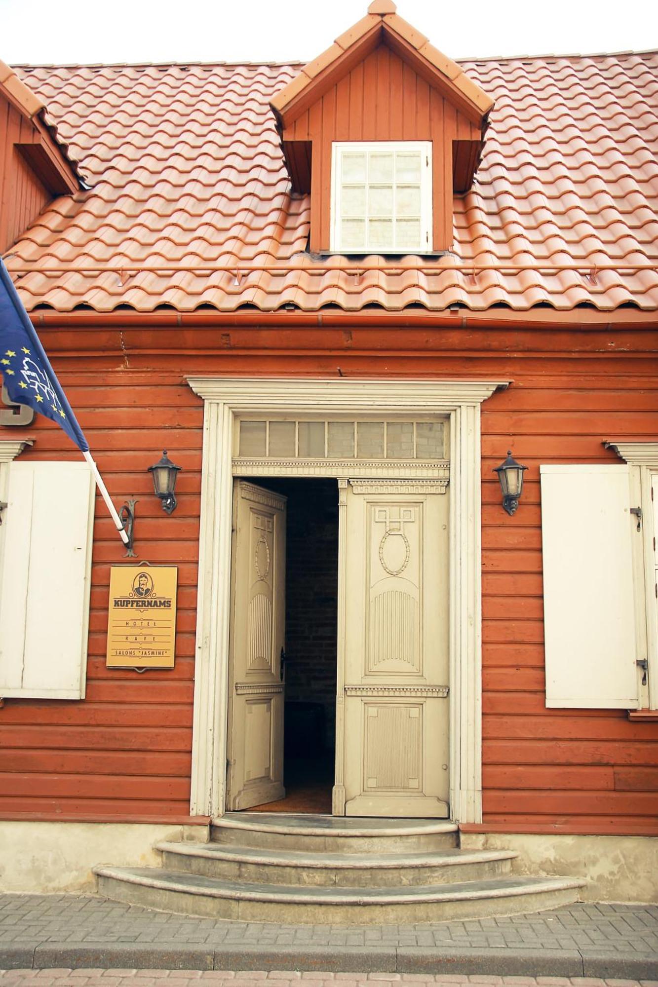 Hotel Kupfernams Windawa Zewnętrze zdjęcie